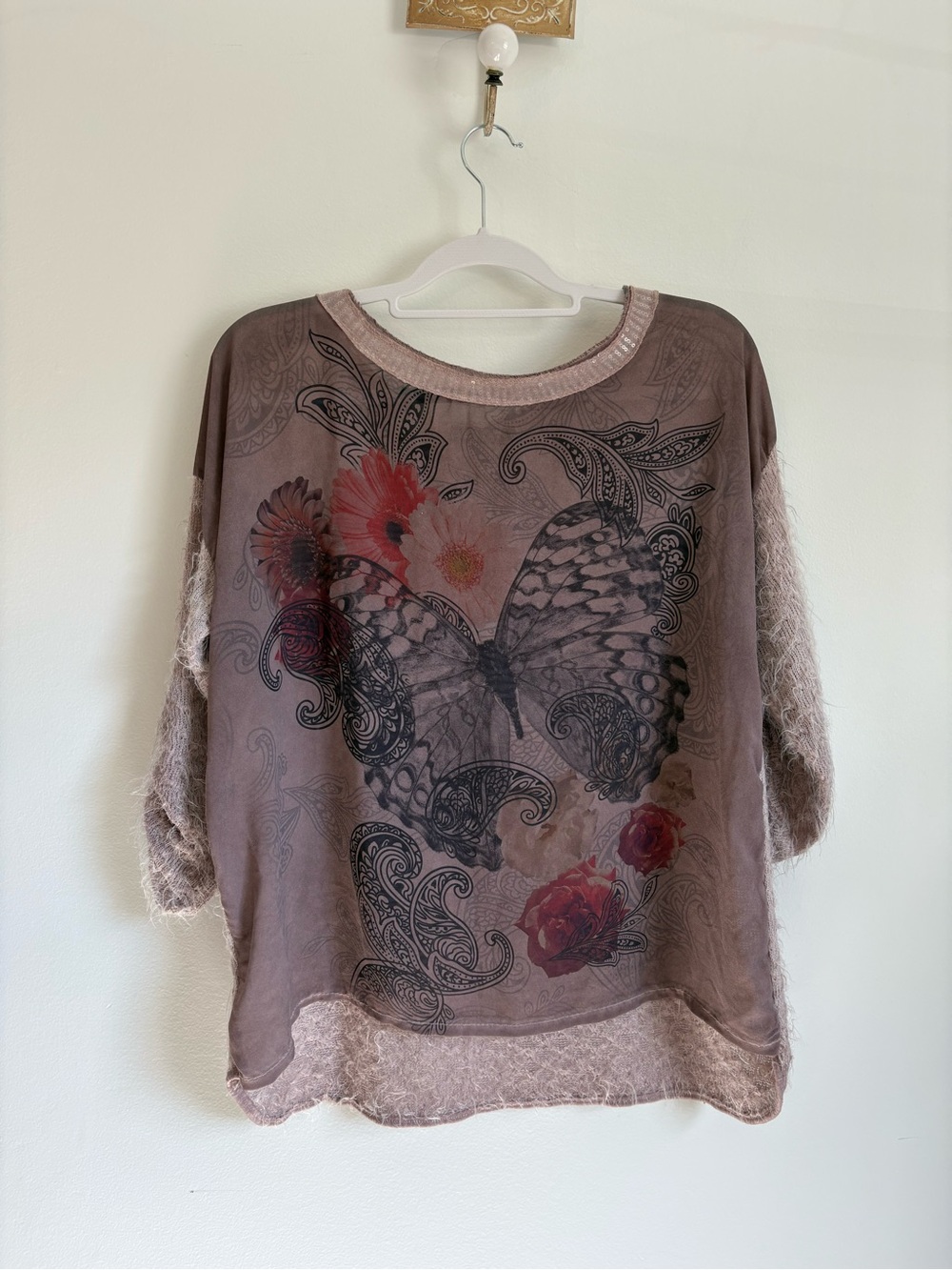 Source Unknown Mauve Butterfly & Floral Top